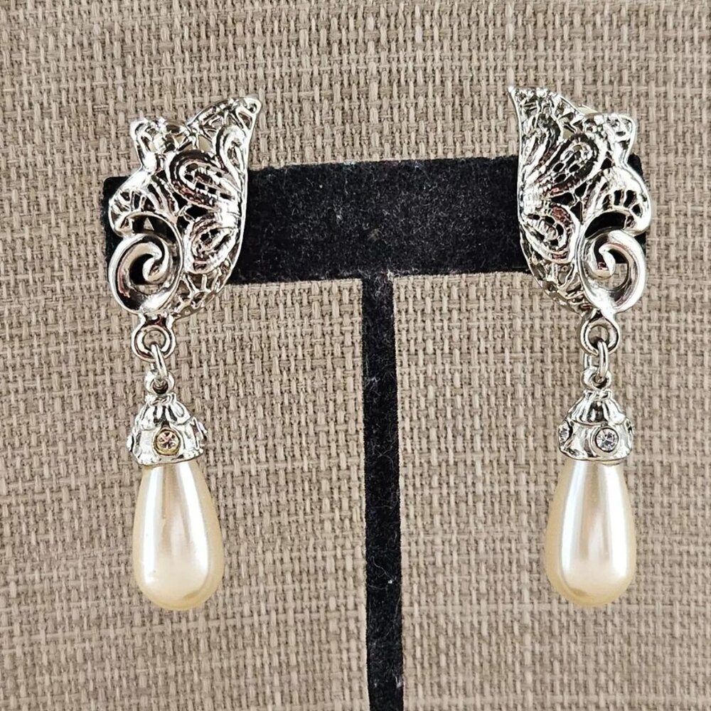 Vintage Earrings Clip On Drop Down Ear Fashion Jewelry Silver Tone Earrings